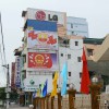 廣告三面公告牌標(biāo)牌展示建筑媒體汽車三面展示